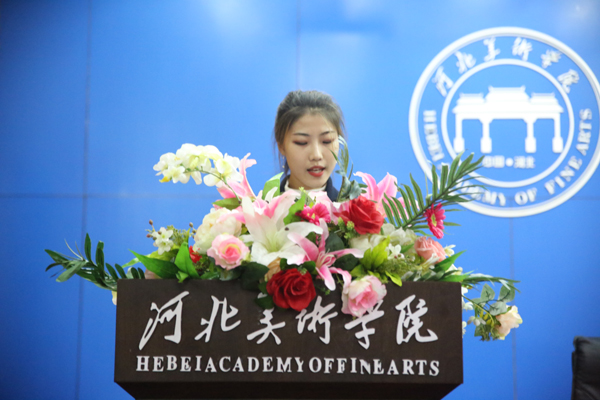 学生代表李萌发言